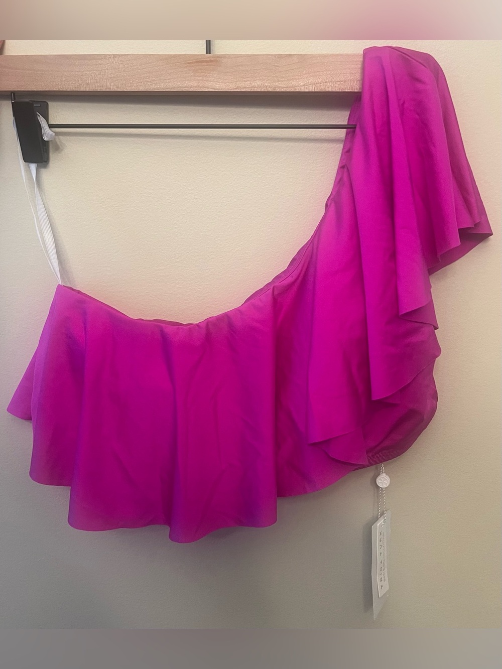 NWT $98 Trina Turk Monaco Ruffle One Shoulder Bikini Top Women's Size 14 Fuchsia